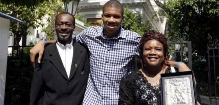 ΑΠΑΝΤΗΣΗ ΣΤΟΝ Κο ΑΝΤΕΤΟΚΟΥΜΠΟ