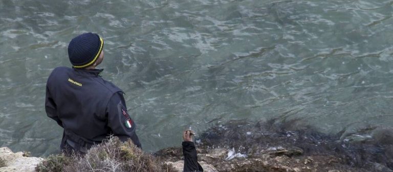 Τουρκία: Έφτασαν τους 54 οι νεκροί από βύθιση πλοιαρίου σε λίμνη