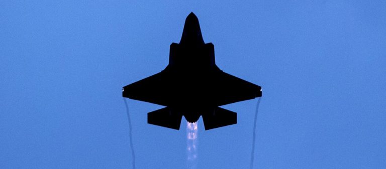 Συντριβή στρατιωτικού αεροσκάφους στη Λόζνιτσα της Σερβίας