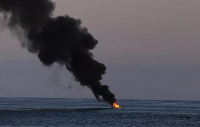 Πόρος: Φωτιά σε επιβατηγό πλοίο με τραυματίες