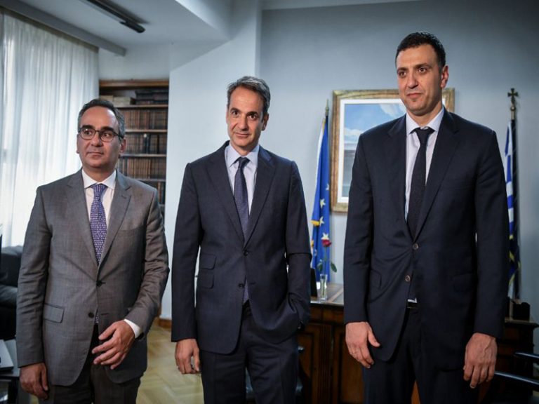 Ποσες ειναι οι κλίνες ΜΕΘ..; οεοο..!!