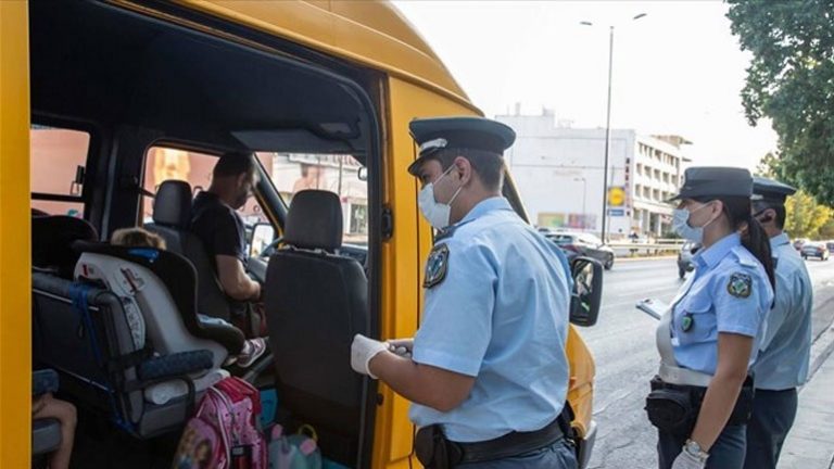 Σε 225 ελέγχους σε σχολικά λεωφορεία στην Αττική βεβαιώθηκαν 119 παραβάσεις