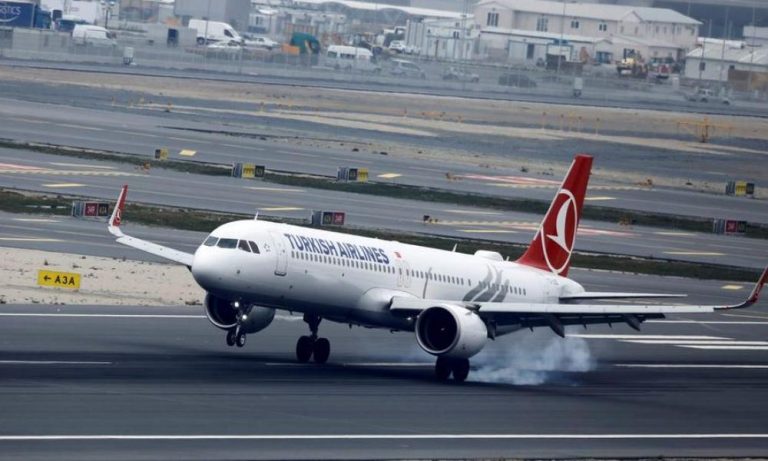 “Βουλιάζει” οικονομικά η Turkish Airlines – Σε άδεια άνευ απολαβών οι πιλότοι