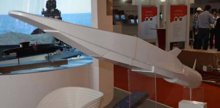 Το “Zircon” χτυπά τον στόχο: χαρακτηριστικά ενός πυραύλου που δεν έχει αντίπαλο στον κόσμο