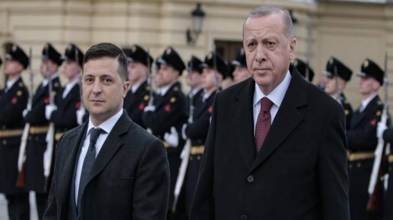 Επίσκεψη εργασίας στην Τουρκία πραγματοποιεί ο Πρόεδρος της Ουκρανίας, Βολοντιμίρ Ζελένσκι κατόπιν πρoσκλήσεως του Τούρκου Προέδρου Ερντογάν.