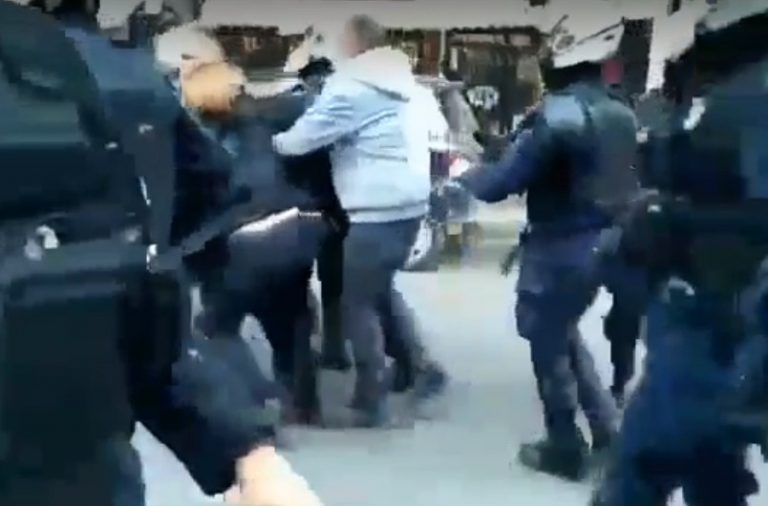 Προσοχη στην Χουντα μας παιδια …Προσοχη στην Χουντα μας !