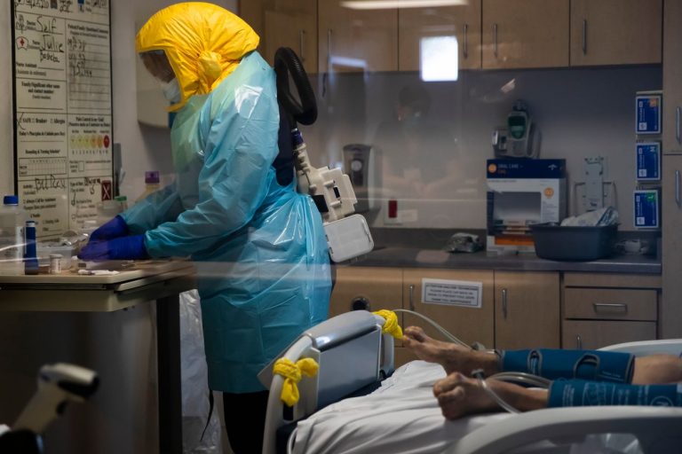 U.S. records 1 million new coronavirus cases in the past 6 days