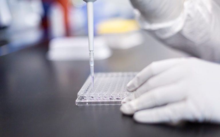 Η υποταγή (εμβολιαστείτε μας έλεγαν)