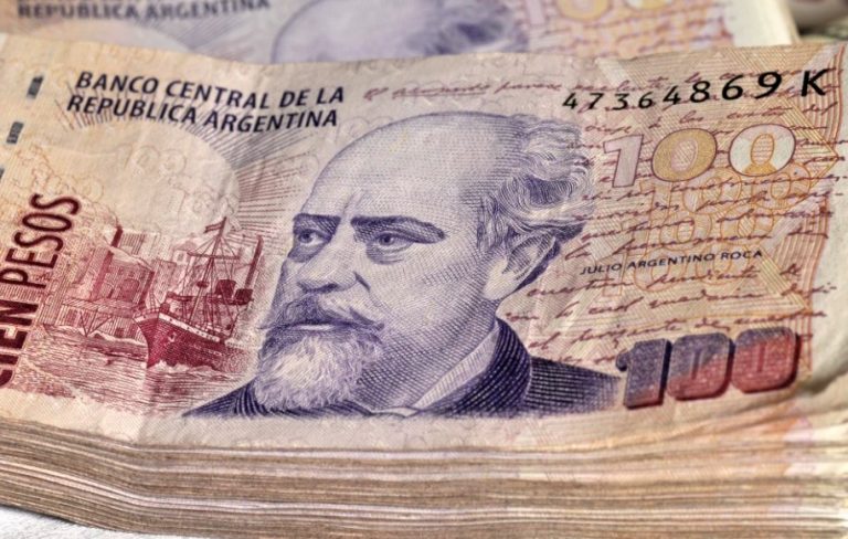 Η Αργεντινή βάζει φόρο στους εκατομμυριούχους για τη χρηματοδότηση των μέτρων για τον κορωνοϊό