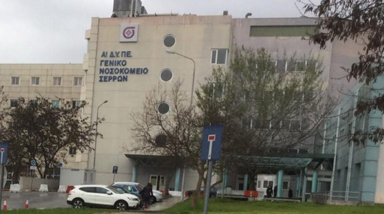 Καταγγελία «ΒΟΜΒΑ»: Όρισαν ορθοπεδικό για υπεύθυνο εμβολιασμών – Αρνήθηκε και τον απειλούν με απόλυση