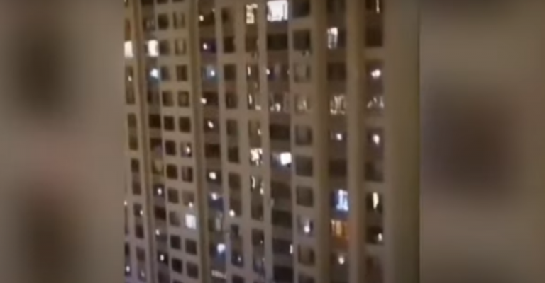 «ΠΕΙΝΑΜΕ»! Πολίτες ζητούν βοήθεια «κλειδωμένοι» στα σπίτια τους, ξεκίνησαν εποχές «άγριου ροκ»