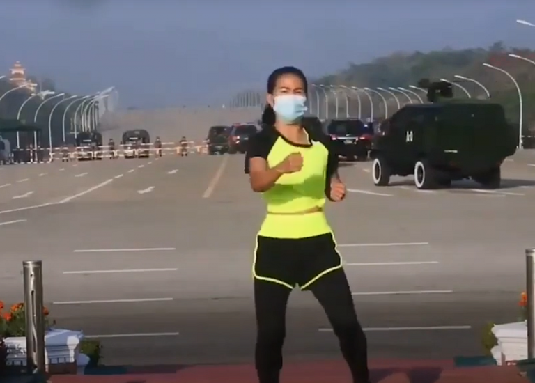 Όταν η στρατιωτική χούντα στην Μιανμάρ γίνεται την κατάλληλη στιγμή