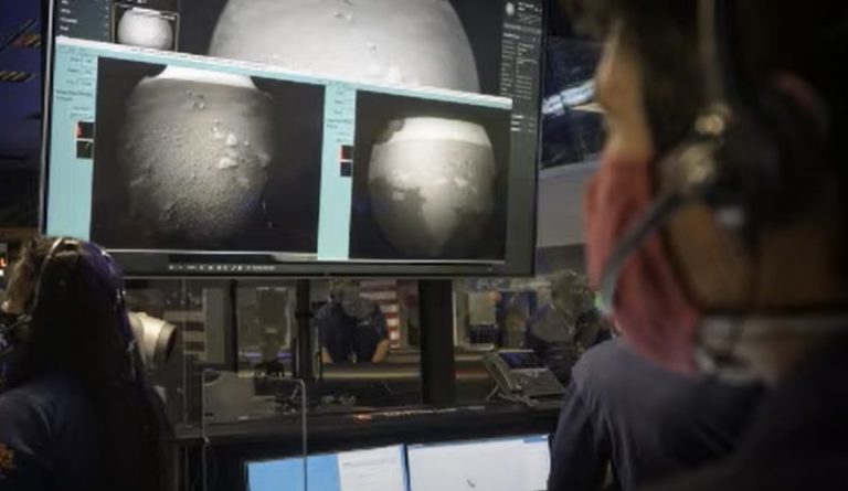 Η Νασα με τα γράφηκα απο το 1990 μας δείχνει την προσεδάφιση στον Αρη να πανηγυρίσουμε και εμεις με το cgi απο τα λιντλ