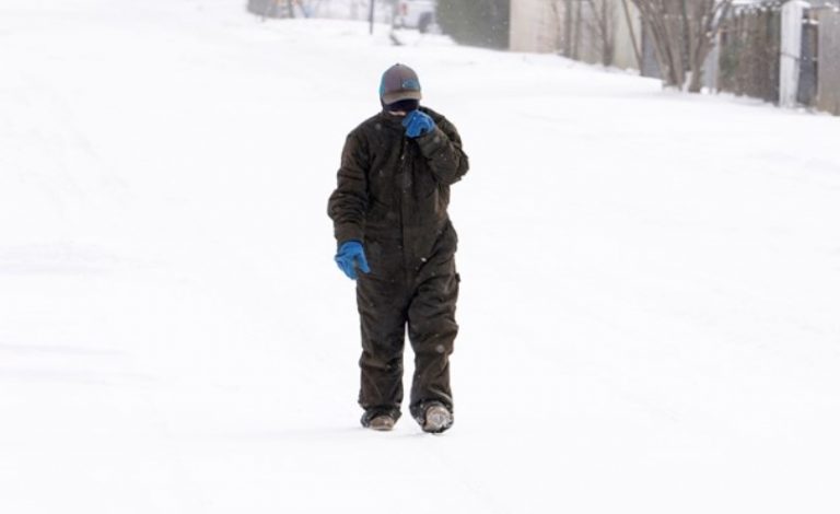 ΗΠΑ: Κακοκαιρία στο Τέξας άφησε χωρίς ρεύμα πάνω από δύο εκατομμύρια πολίτες – Φωτογραφίες