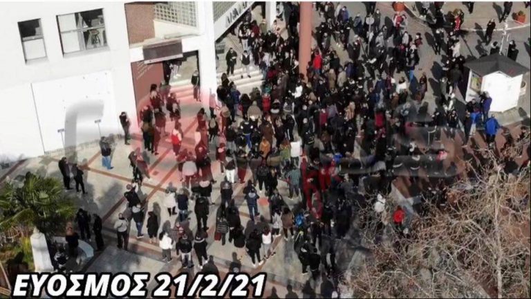 Συγκέντρωση και πορεία διαμαρτυρίας από τους κατοίκους Κορδελιού – Ευόσμου για το Lockdown και τις φήμες για hotspot παράνομων μεταναστών