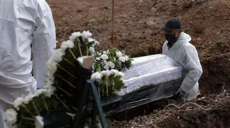 Πιερία: Η πρώτη εκταφή νεκρού με κορονοϊό – «Θύελλα» από τη μήνυση της κόρης του