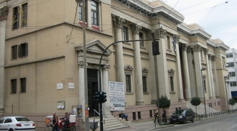 ΠΑΤΡΑ: Γνωστός εισαγγελέας ο 60χρονος που έκανε το εμβόλιο και 15 μέρες μετά υπέστη πνευμονική εμβολή