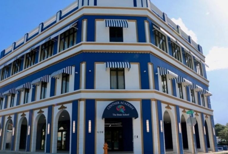 Στη Φλόριντα ιδιωτικό σχολείο δήλωσε ότι δεν θ΄απασχολεί εμβολιασμένους κατά covid19 εκπαιδευτικούς