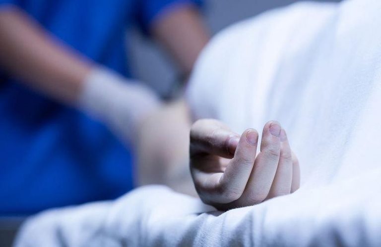 Οι ιατροδικαστές παίρνουν την κατάσταση στα χέρια τους! Έστειλαν επιστολή που αμφισβητεί τους θανάτους από Covid-19 στο Υπουργείο Υγείας: «Δεν αποτελεί διάγνωση το PCR τεστ»