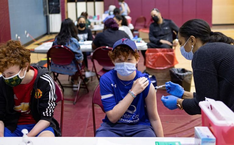 ECDC ΓΙΑ ΕΜΒΟΛΙΟ ΣΤΑ ΠΑΙΔΙΑ : ”ΑΝ ΥΠΑΡΧΕΙ ΥΨΗΛΟΣ ΚΙΝΔΥΝΟΣ ΝΑ ΝΟΣΗΣΟΥΝ ΣΟΒΑΡΑ” – ”ΠΕΡΙΟΡΙΣΜΕΝA OΦΕΛΗ” …..ΑΛΛΑ ΤΟΥ ΔΙΝΟΥΝ ΑΔΕΙΑ ΥΠΟ ΟΡΟΥΣ !!! ΚΑΝΕΝΑΣ ΔΕΝ ΥΠΟΧΡΕΩΝΕΙ ΤΑ ΠΑΙΔΙΑ ΣΕ ΕΜΒΟΛΙΑΣΜΟ !!! ΤΟ ΟΜΟΛΟΓΕΙ Η ΕΠΙΤΡΟΠΟΣ ΥΓΕΙΑΣ ΚΑΙ ΑΣΦΑΛΕΙΑΣ ΤΩΝ ΤΡΟΦΙΜΩΝ !