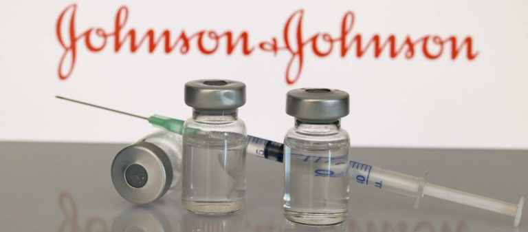 Εμβόλια Johnson & Johnson και AstraZeneca: Υπαίτια για εγκάρσια μυελίτιδα και θρομβώσεις σύμφωνα με τον EMA