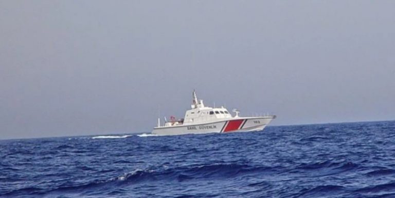 Σοβαρό επεισόδιο! Τούρκοι άνοιξαν πυρ κατά του κυπριακού Λιμενικού – ΒΙΝΤΕΟ   Υποχώρησε το μικρό σκάφος των Ελλήνων – Γίνεται λόγος για σοβαρό περιστατικό