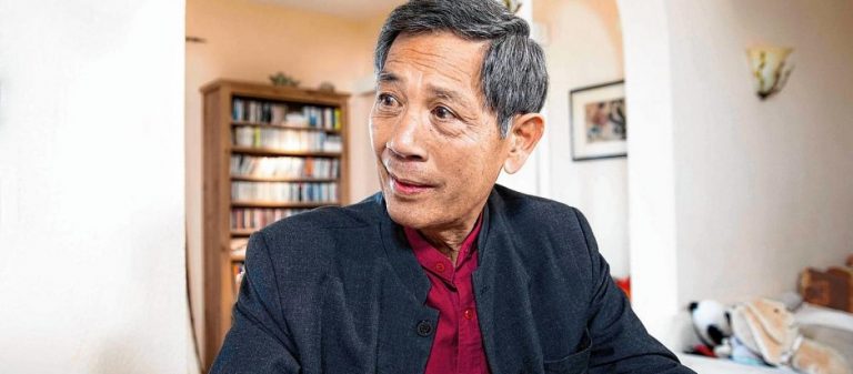 S.Bhakdi: «Τρομακτικές οι συνέπειες του εμβολιασμού – Να σταματήσουμε τα πάντα τώρα»