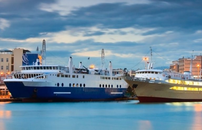 Μη εμβολιασμένοι: Αυτά τα πιστοποιητικά πρέπει να έχουν όσοι φεύγουν από τον Πειραιά