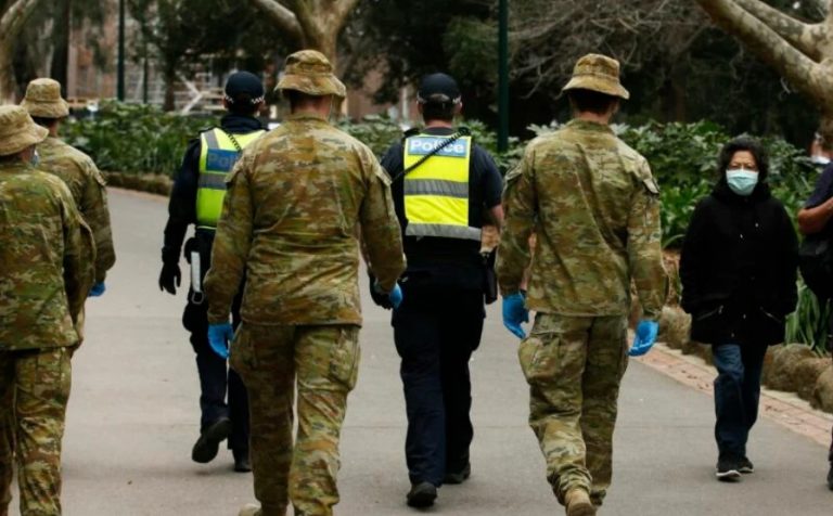 Σίδνεϊ: Ο στρατός της Αυστραλίας βγαίνει στους δρόμους για να τηρηθεί το lockdown