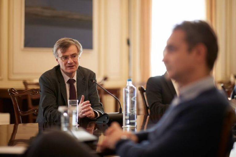 Πιέζουν οι ημερομηνίες λήξης των εμβολίων! Σχέδιο ΕΞΠΡΕΣ για να τα επιβάλλουν υποχρεωτικά, vid