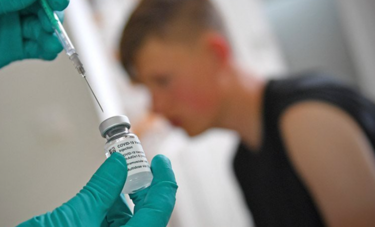 Στο στόχαστρο τα παιδιά! «Εμβολιασμοί 5χρονων πριν το τέλος του έτους», προαναγγέλλει παιδίατρος