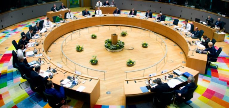 «ΥΠΕΡΒΟΜΒΑ»! Πέφτει «χρήμα» για να πάρουμε Αφγανούς!!! Πρακτικές «ρατσισμού» εις βάρος λευκών