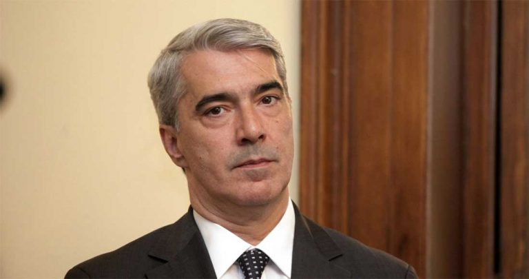 Μια φημη λεει οτι ο Κεδικογλου τα ειδε λιγο σκουρα στην Ευβοια ..