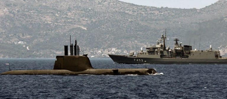 Τουρκικά πολεμικά πολιορκούν την Κρήτη!