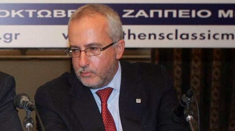 ΔΕΝ ΠΡΟΛΑΒΕ ΝΑ ΚΑΝΕΙ ΟΥΤΕ ΤΗΝ ΑΝΑΜΝΗΣΤΙΚΗ; ΠΑΕΙ ΚΑΙ Ο ΠΡΟΕΔΡΟΣ ΕΦΥΓΕ ΑΡΟΝ ΑΡΟΝ ΝΑ ΠΙΑΣΕΙ ΚΟΜΜΑΤΙ ΣΤΗΝ ΛΟΥΝΑΡ