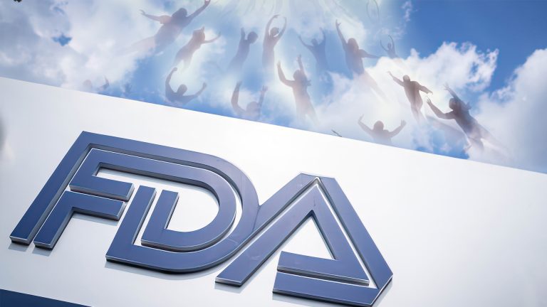 Έπρεπε να περάσουν 26 μήνες για να το παραδεχθούν – FDA: Ο covid 19 θα πρέπει να αντιμετωπίζεται όπως η γρίπη