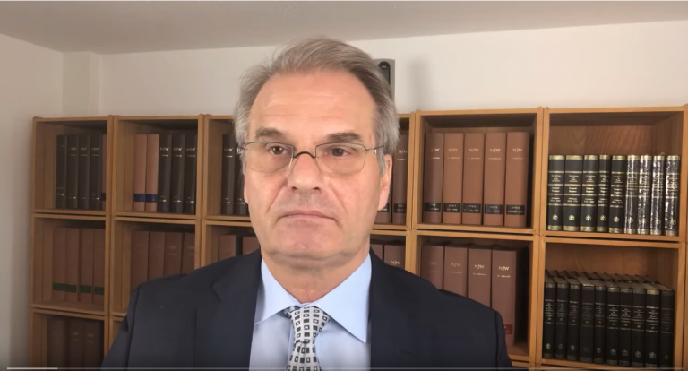 Κορυφαίος νομικός: Μας λένε ΨΕ-ΜΑ-ΤΑ! 500.000 θάνατοι εμβολιασμένων στις ΗΠΑ – Τα ΙΔΙΑ κάνουν ΟΛΑ τα κράτη,