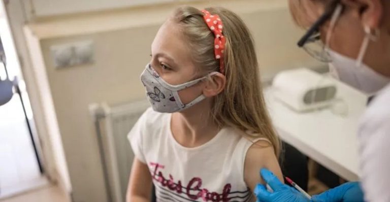 5 νεκρά παιδιά μέσα σε ένα μήνα από τους εμβολιασμούς covid στην Ε.Ε.