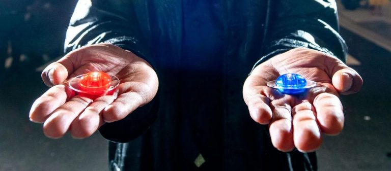 Έρχεται και το χάπι για τον κορωνοϊό – Pfizer: «Θα το παίρνετε δύο φορές την ημέρα μαζί με το εμβόλιο»