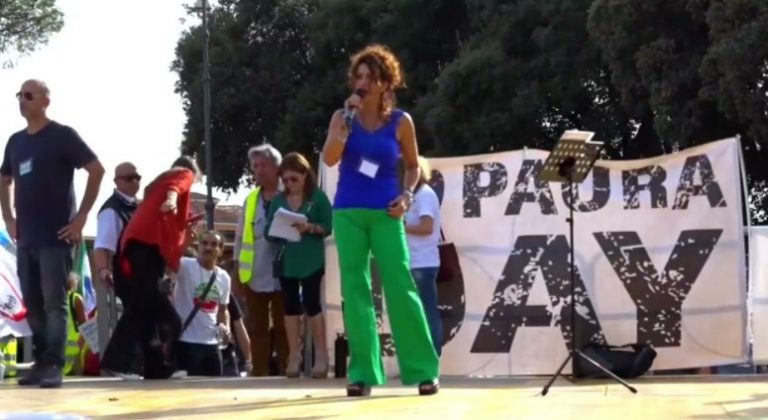 Η ΥΠΟΔΙΟΙΚΗΤΗΣ ΚΡΑΤΙΚΗΣ ΑΣΤΥΝΟΜΙΑΣ ΡΩΜΗΣ: «To “πιστοποιητικό εμβολιασμού” (green pass) είναι Αντισυνταγματικό… Οι αστυνομικοί δώσαμε όρκο στο Σύνταγμα»!