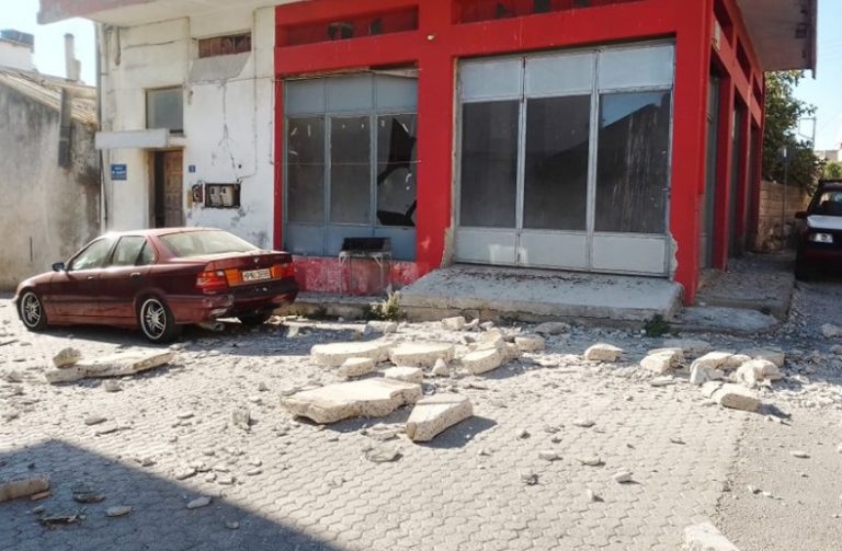 Σεισμός στο Ηράκλειο: «Στην αρχή νομίσαμε ότι πέφτει αεροπλάνο, φοβηθήκαμε θα πέσει το κτίριο»