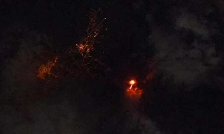 Ισπανία: Συγκλονιστική η εικόνα της ηφαιστειακής έκρηξης από τον Διεθνή Διαστημικό Σταθμό