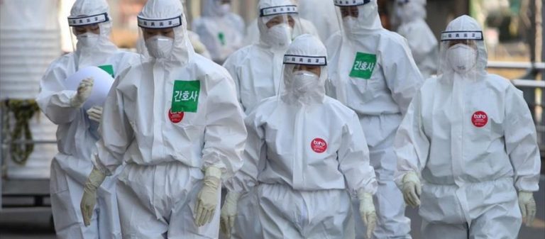 «Σεισμός» στην Νότια Κορέα για τα εμβόλια και τους θανάτους