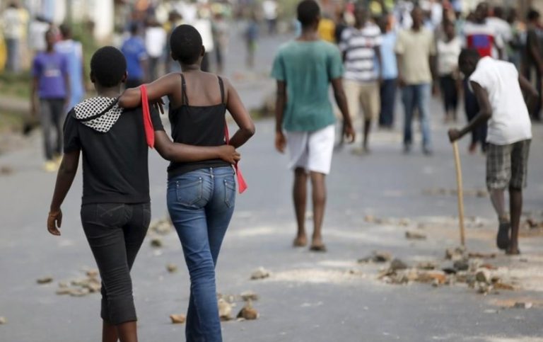 Κορονοϊός: Σε ποια χώρα ξεκίνησε τώρα ο εμβολιασμός – Μόλις 14 οι θάνατοι