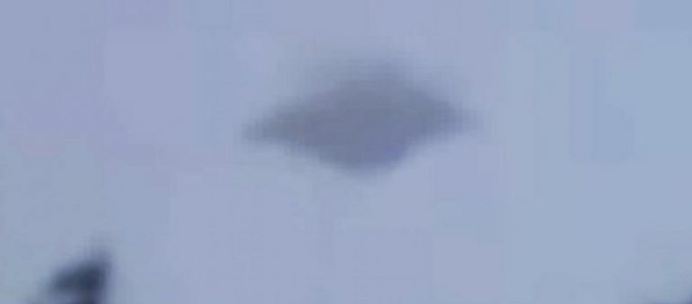 Τέξας: «UFO εθεάθησαν να πετούν σε στρατιωτικό σχηματισμό» λέει ερευνητής