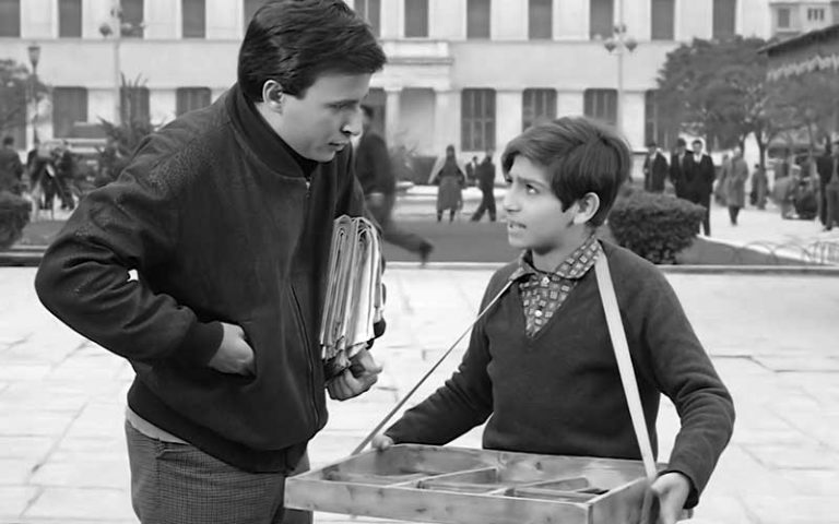 Δεν φταιει ο Κουλης , ο μικρος εμπορακος μεσα μας φταιει !