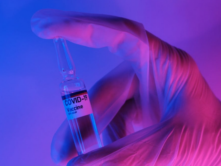 Η κατασκευή του COVID 19 έγινε σε εργαστήριο και ανακοινώθηκε τον Νοέμβριο του 2015 !!! Άντε γειά.