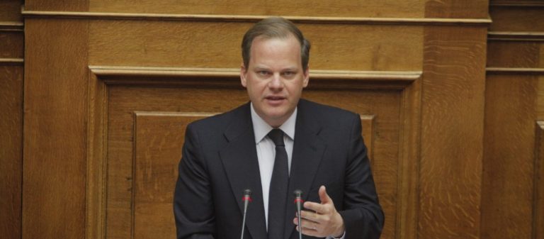 Καταρρέει το εμβολιαστικό αφήγημα εντός της ίδιας της κυβέρνησης: Θετικός στον COVID αν και εμβολιασμένος ο Κ.Καραμανλής