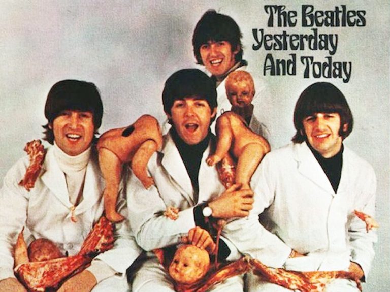 “Θαυμάστε” τά σκαθάρια που τρώνε σάρκα καί διαφημίζουν ανθρωποφαγία καί πόση ανδροχρώματος από τότες….