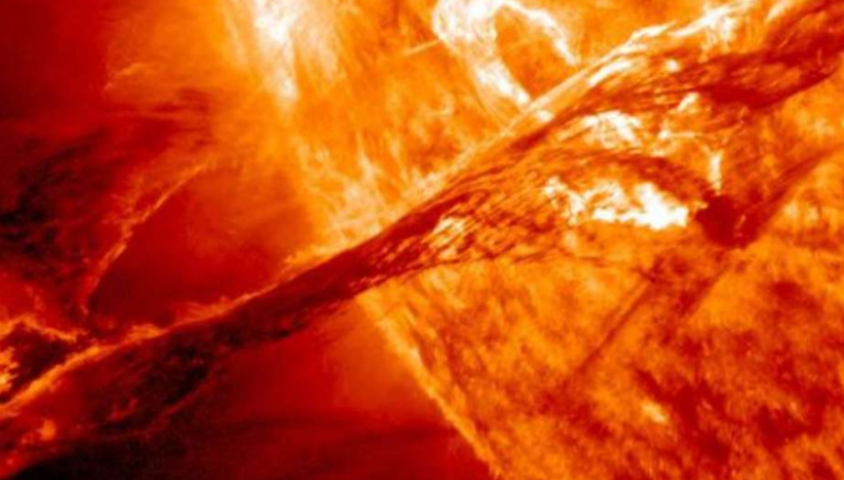 Γιγάντια έκρηξη στον Ήλιο- Tί «είδε» το τηλεσκόπιο Solar Orbiter